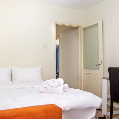 Vibrant And Central Flat In Karsiyaka Near Sea Σμύρνη